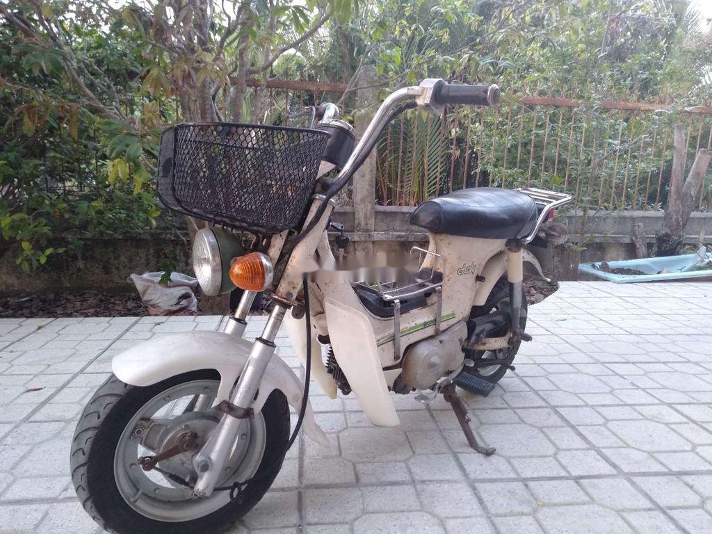 Xe máy 50cc Chaly Taya màu vàng  TAYA MOTOR
