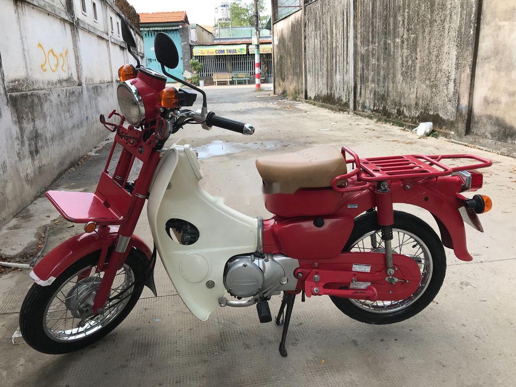 So I picked up an old Honda MD90 3 speed semiautomatic Japanese mail  delivery bike from 2005 I absolutely love it and plan on restoring it and  rebuilding the motor over the