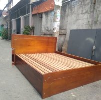 Cần bán giường cũ 1m6 gỗ cao su đẹp như hình giá rẻ