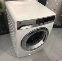 Máy giặt Electrolux 11 kg EWF14112