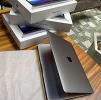 Macbook Pro 2020 13in, M1, 8G, 256G, Full box