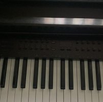 Đàn piano cũ giá rẻ không có chân đàn