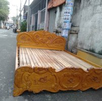 Thanh lý giường gỗ pơ-mu 1m6 cao cấp giá rẻ