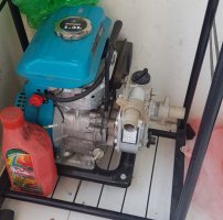 máy bơm nước chạy xăng mới mua được 3 tháng, dùng rất ít còn mới nguyên 