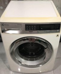 Máy giặt Electrolux 10Kg EWF14012 giao ngay