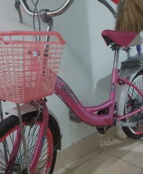Bán xe đạp windows màu hồng mới 90%