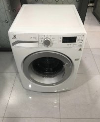 Máy giặt Electrolux 9kg inverter lồng ngang EWF12942