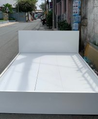 Thanh lý giường 1m6*2m cũ màu trắng giá rẻ