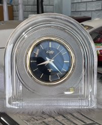Đồng hồ để bàn pha lê Hoya Cristal nổi tiếng về pha lê của Nhật , ngoại hình đẹp như mới 