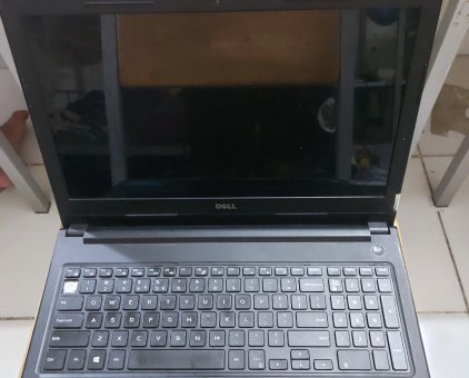 Laptop Dell Vostro 3568 i5 7200U/ 8GB/ 128 GB SSD + 1 TB HDD/ 15.6"/ AMD 2GB-1