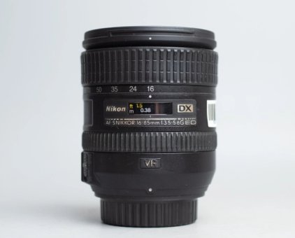 Nikon AF-S DX 16-85mm 3.5-5.6G ED VR 16-85 3.5-5.6 18276-2