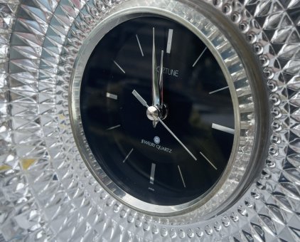 Đồng hồ pha lê  để bàn Fortune (Japan)  kt 25x28cm, còn mới long lanh -5